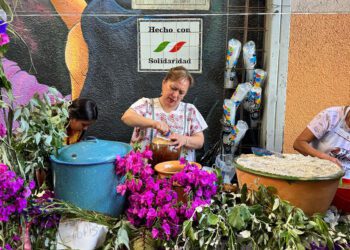 ¿Por qué se obsequian aguas frescas en el Viernes de Dolores en la ciudad de Oaxaca?
