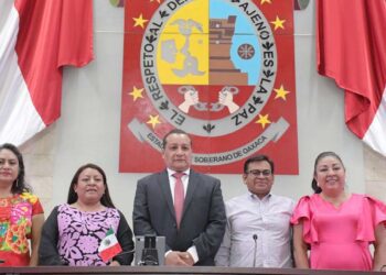 Foto: Congreso de Oaxaca // Integrantes de la Comisión Permanente: Mauro Cruz Sánchez, María Eulalia Velasco Ramírez, Melina Hernández Sosa e Irma Pineda Santiago.