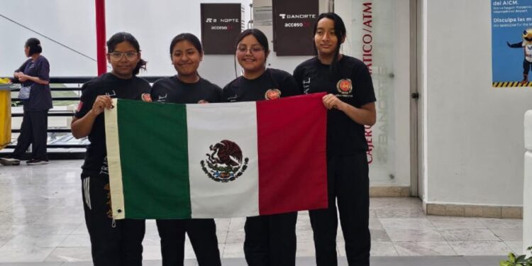 Karatecas oaxaqueñas en el Mundial de Berlín