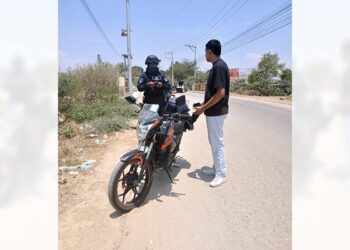 La motocicleta presentaba reporte de robo activo.
