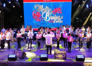 La música de la Banda Filarmónica Infantil “Alma Oaxaqueña” hizo vibrar los corazones de quienes acudieron a esta fiesta.