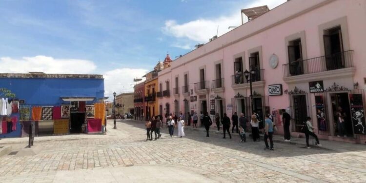 Foto: archivo El Imparcial // Aprueban la instalación en el andador turístico, en el jardín Antonia Labastida y en la calle Constitución