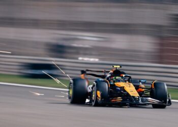 McLaren domina la práctica 2 del GP de Bahréin 2025