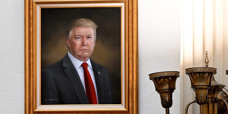 El republicano de 78 años pidió que se retirara la pintura al óleo.