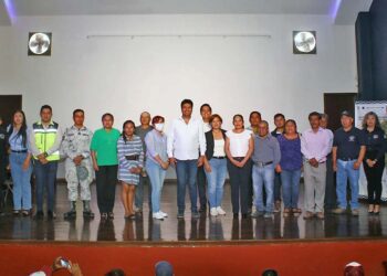 Se realizó la toma de protesta de los representantes de los comités vecinales.