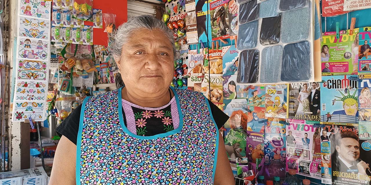 Foto: Lisbeth Mejía Reyes // El oficio de Enriqueta Inés se ha tenido que adaptar a un contexto en el que los medios impresos han perdido a su público.