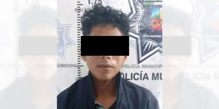 Tras las rejas por robo en tienda de conveniencia.