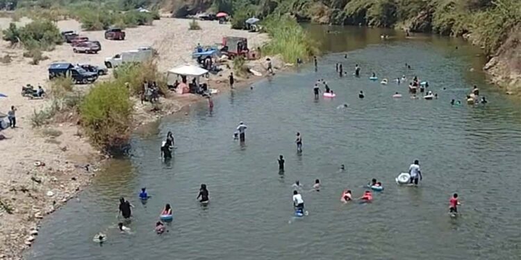Vacacionistas disfrutaron de los atractivos con que cuenta Cuicatlán.
