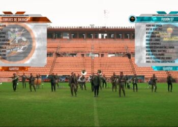 Se fusionó la banda y el futbol en el Estadio de Alebrijes