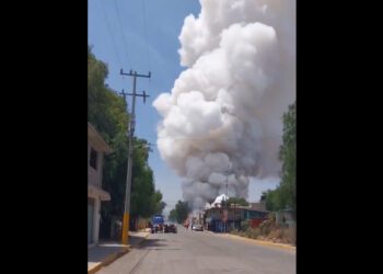 VIDEO | Explosión en taller clandestino de pirotecnia sacude Tultepec y causa alarma entre vecinos