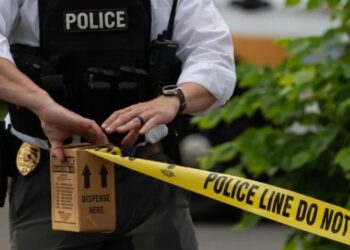 ¡Terror en Miami-Dade! Tiroteo en concesionario deja cuatro heridos y caos en plena zona comercial