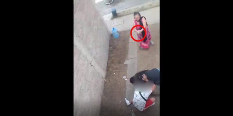 VIDEO | Abuelita asesina a joven a balazos por disputa de inmueble en EdoMex