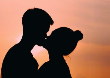 ¡Día del Beso! El gesto más antiguo que es clave para el bienestar físico, emocional y cerebral