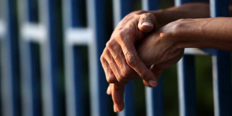 Lo condenan a más de 36 años de prisión por intento de feminicidio en la Sierra Sur
