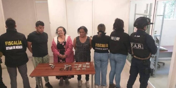 Se le imputa el homicidio de dos personas y tentativa de homicidio de un adolescente.