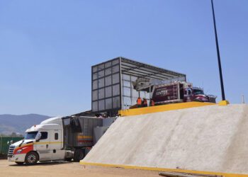 Opera en el sur de la ciudad centro de transferencia de desechos