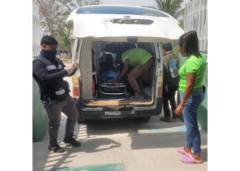 Cocodrilo ataca a niño de 8 años y casi lo devora en Pinotepa Nacional