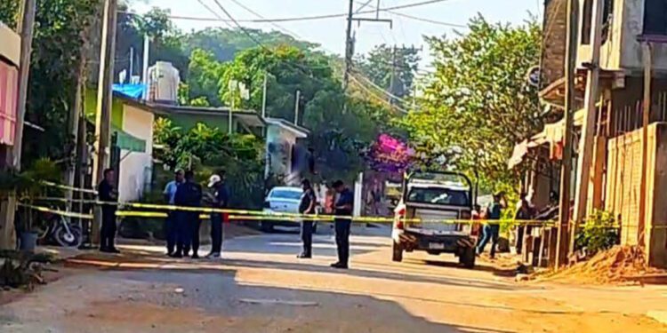 Ejecutan a repartidor de tortillas a plena luz del día en Santa María Huazolotitlán