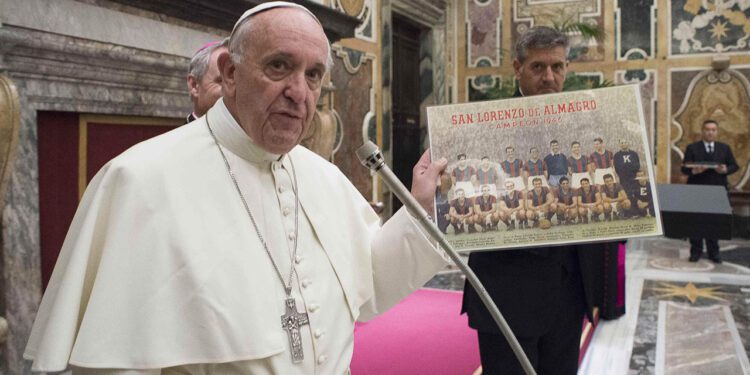 “Juntos por la eternidad”, San Lorenzo de Almagro rinde homenaje a Francisco