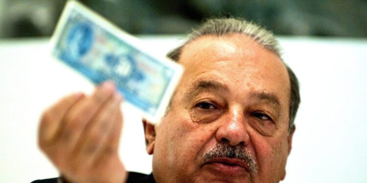 “Pierde” Slim, 4.3 veces el gasto de Oaxaca de 2025 en un año