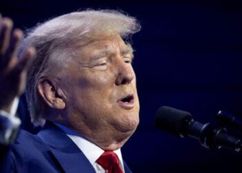 “¡Ya basta, detente!” arenga Trump a Putin; censura bombardeo a Ucrania