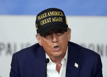 La semana pasada, Trump anunció un 10 por ciento de aranceles a todos los productos que ingresen a Estados Unidos.