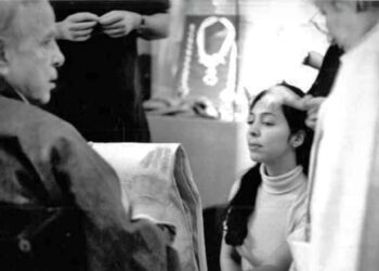 Franco Zeffirelli fue un director de cine, diseñador y productor de óperas, teatro, cine y televisión italiano.