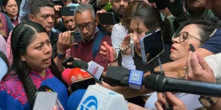 Foto: internet // La dirigente de la Sección 22 del magisterio oaxaqueño, Yenni Pérez Martínez, dijo que el gobierno federal solo dan paliativos para los trabajadores de la educación”.