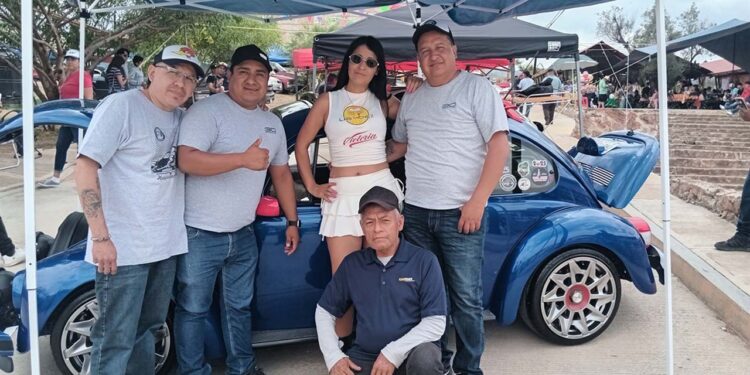Los clubes de la Mixteca presentes en el Car Show.