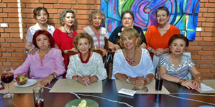 Fotos: Rubén Morales // La celebración tuvo lugar en un restaurante de esta ciudad en donde estuvieron presentes sus amigas.