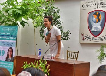 Fotos: Rubén Morales // La maestra en derecho internacional y comparado, confío en que el 1 de junio los oaxaqueños ejerzan su derecho al voto.