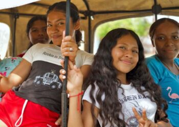 Las adolescentes y jóvenes afrodescendientes también comparten historias familiares.