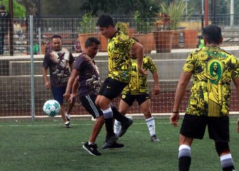 Fotos: Leobardo García Reyes // El combinado entre deportes y policiacos enfrentó a CORTV.