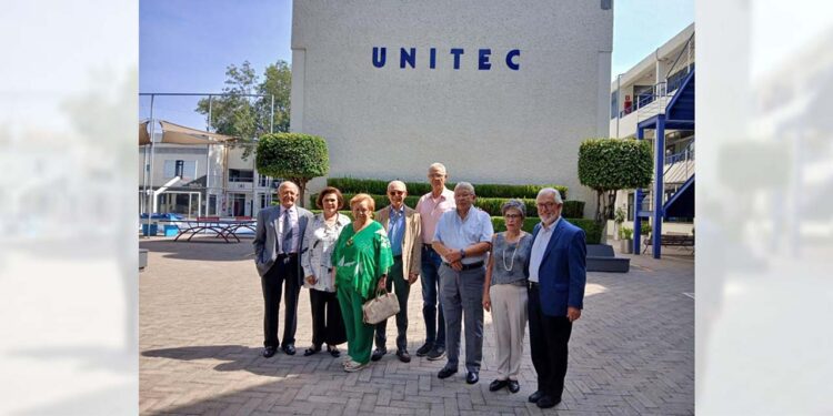 En marzo de 1970 abrió sus puertas a la carrera de Cirujano Dentista la Universidad Tecnológica de México (UNITEC).