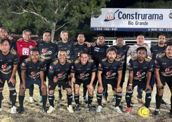 La escuadra de El Chilar se coronó campeón del Torneo de categoría Máster.
