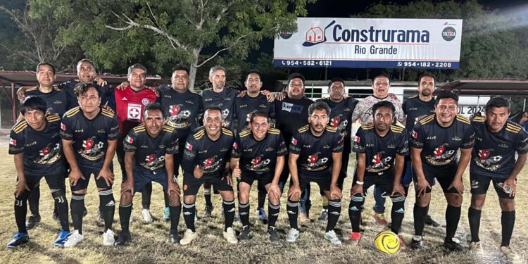 La escuadra de El Chilar se coronó campeón del Torneo de categoría Máster.