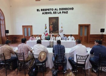 Entrega CNTE pliego petitorio; demanda central la abrogación de la Ley del ISSSTE 2007