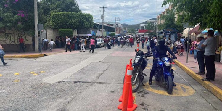 Aseguran a hombre por presunto acoso.
