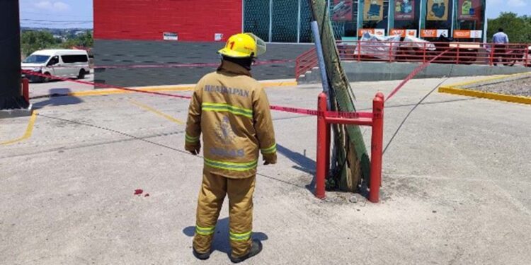 Bomberos se movilizaron a diferentes lugares en Huajuapan.