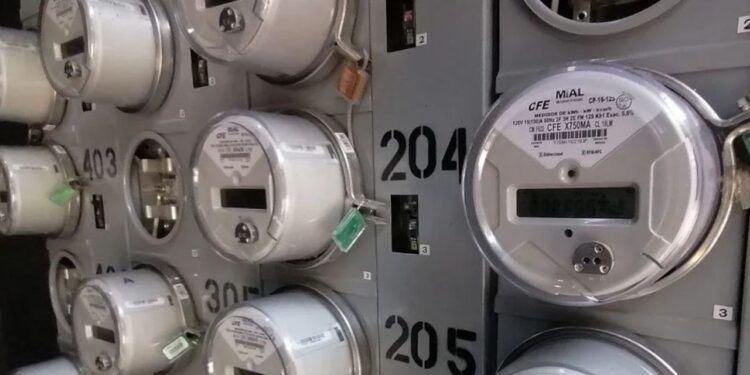 ¿Cómo leer tu medidor de luz y calcular tu consumo eléctrico?