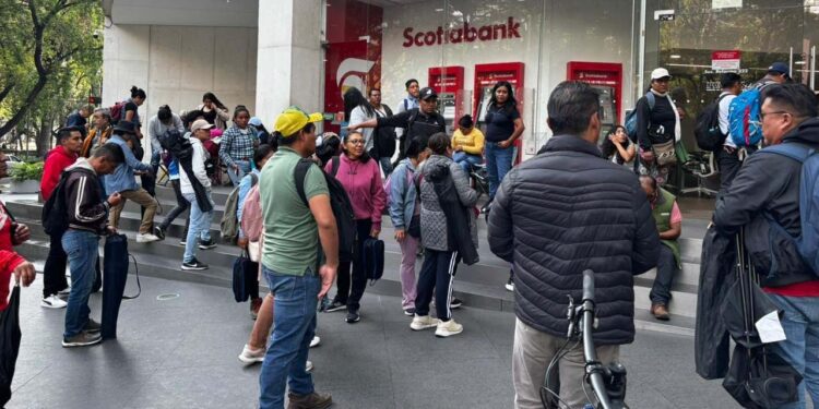 Foto: internet // Continúan las movilizaciones de maestros de la CNTE en la Ciudad de México.