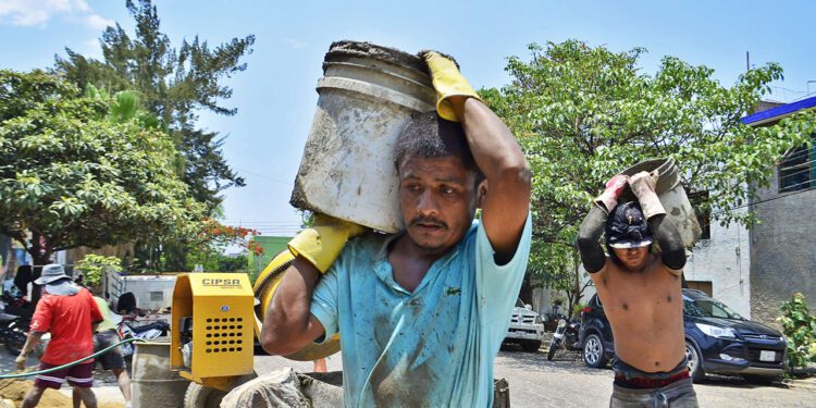 Foto: Archivo El Imparcial // A 626 mil trabajadores en el estado su salario no les alcanza para sobrevivir dignamente.