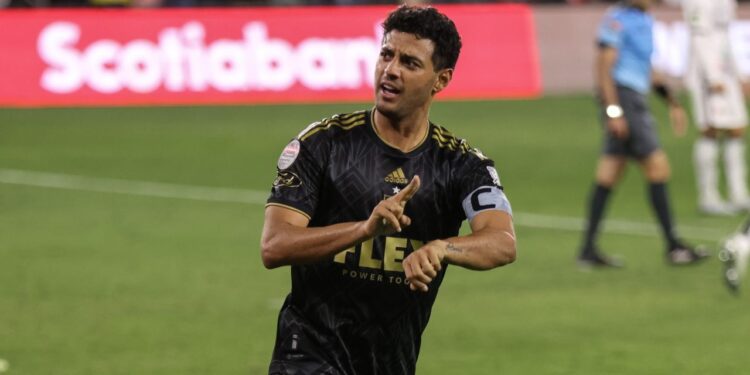 Carlos Vela anuncia su retiro del futbol profesional a los 36 años