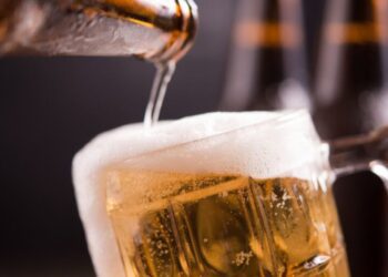 ¿Cuáles son los riesgos de tomar cerveza todos los días?