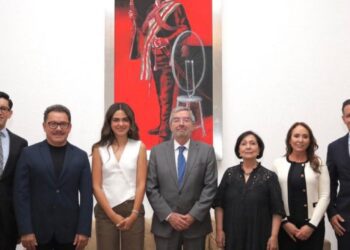 Murat, ¡en el dream team! para evitar impuesto de 5% a remesas