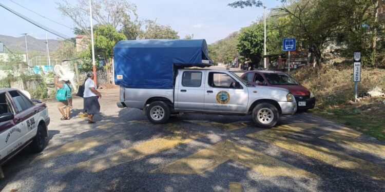 ¿Dónde hay bloqueos carreteros HOY?