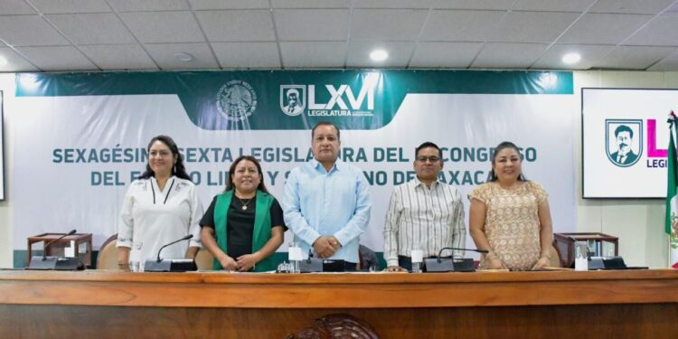 Buscan que la Permanente deje de ser florero legislativo