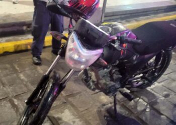 Elementos de Vialidad aseguraron la motocicleta.