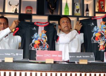 Foto: Leobardo García Reyes // Esta vez los padres de familia recibirán una playera de los Thundercats.