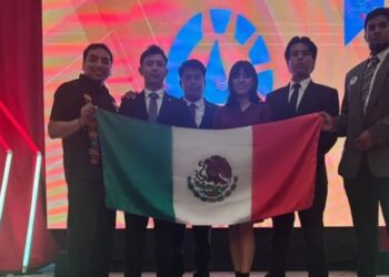 Alumnos del ITO se bañan de oro en Competencia Internacional de Ciencia y Tecnología en Brasil 2025